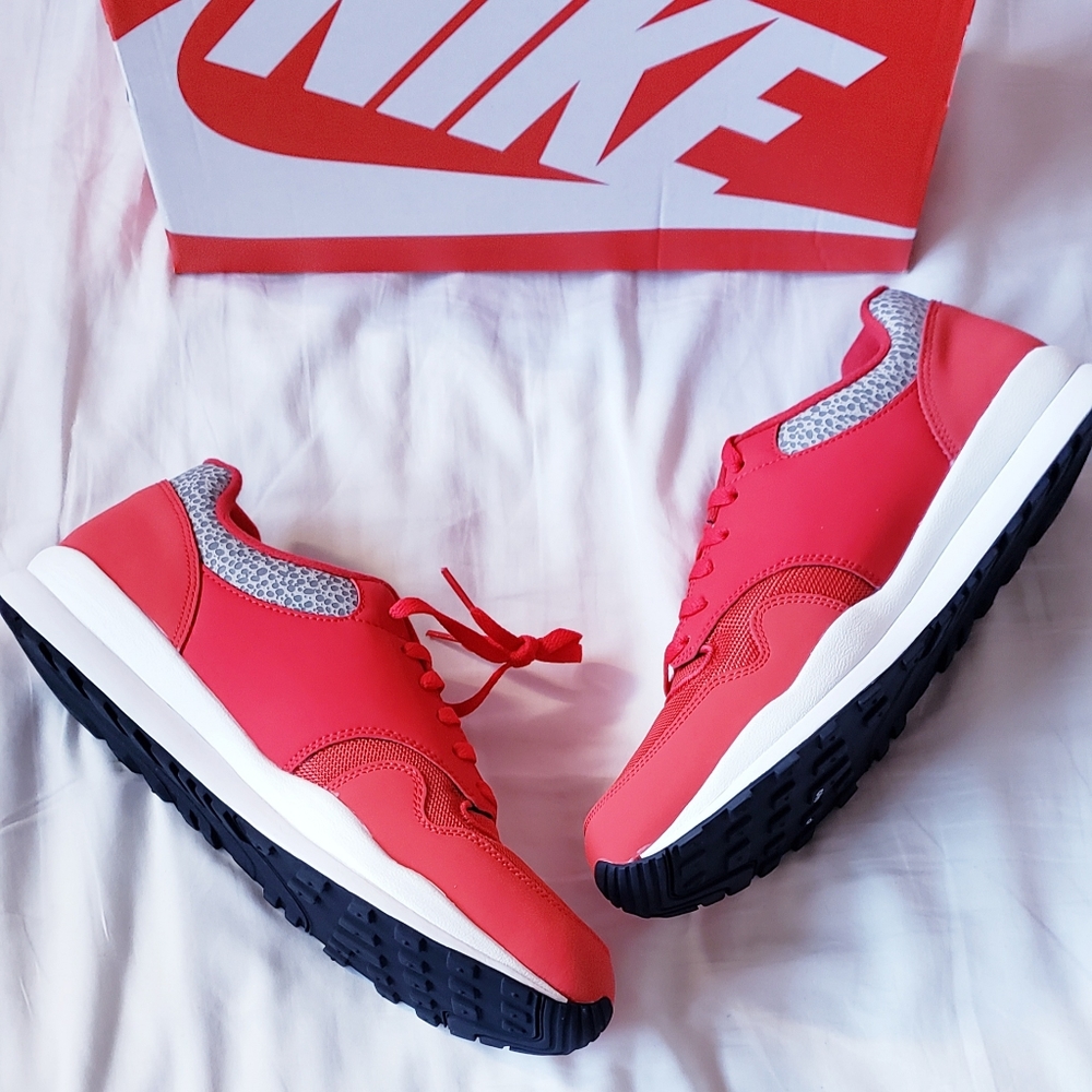 Nike Air Safari